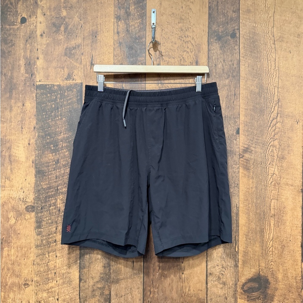 RHONE Men's Black Athletic Shorts large EUC